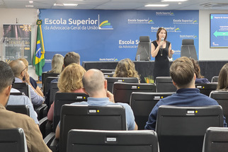 Funpresp apresenta previdência complementar a analistas da AGU em ação de educação previdenciária