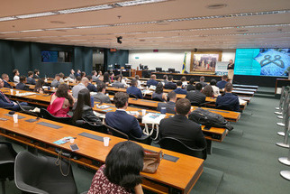 Funpresp apresenta planos de previdência privada a 60 novos servidores da Câmara dos Deputados